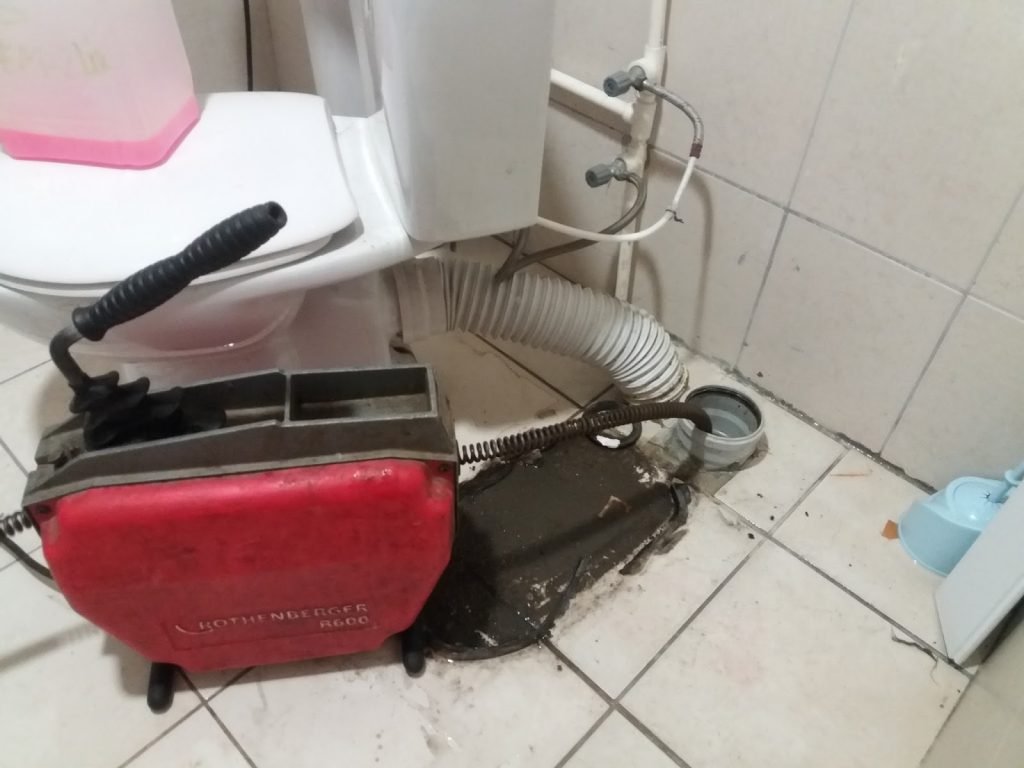 Pimaş Tıkanıklığı Açma Pimaş Tıkanıklığı Açma
