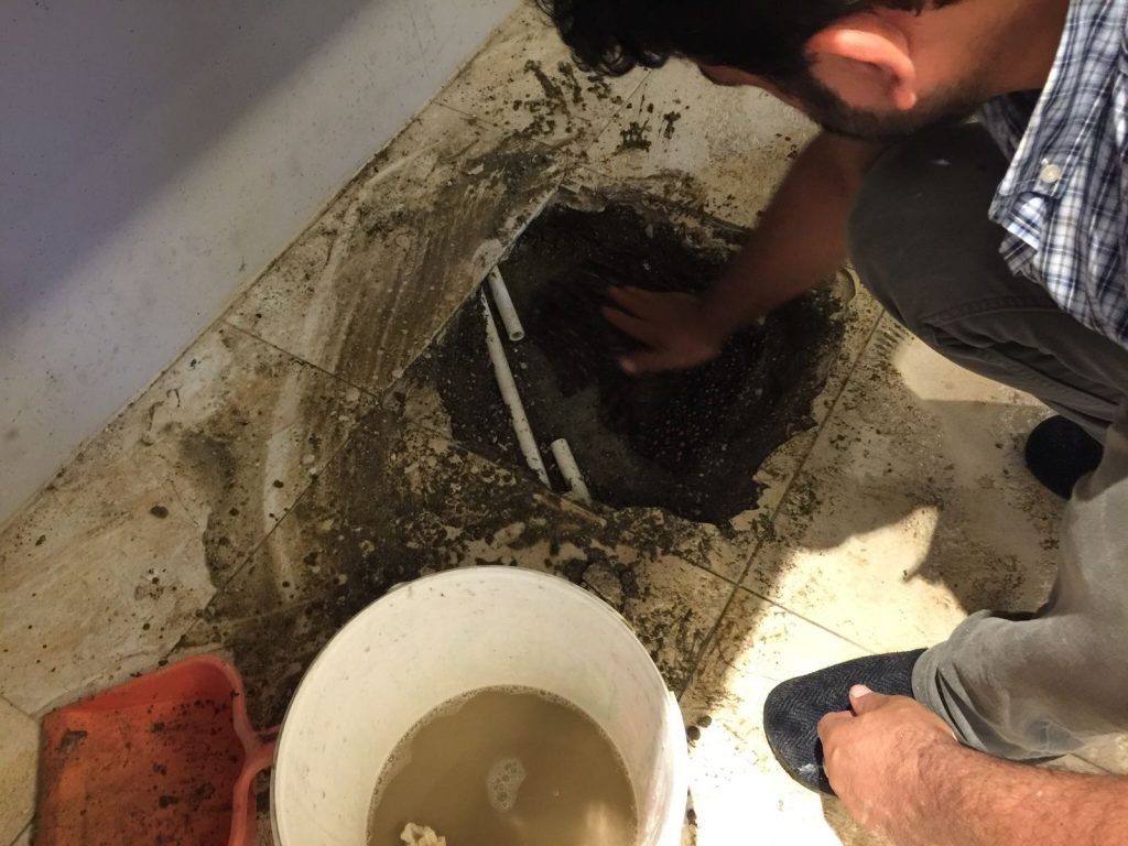 Evde lağım kokusu Evde lağım kokusu